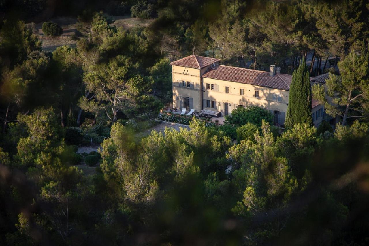 Domaine De La Tourelle Orgon Buitenkant foto